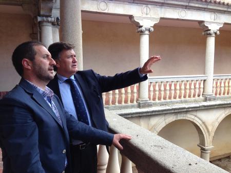 Imagen Martín Muñoz de las Posadas recibe una ayuda de la Diputación para el acondicionamiento del Palacio del Cardenal Espinosa