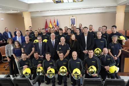 Imagen Veinticuatro bomberos conductores toman posesión de su cargo en el SPEIS de la Diputación de Segovia que se pondrá en marcha el próximo...