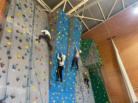 Imagen El programa de Deporte Divertido de la Diputación ya ha definido a los equipos que concurrirán en la final, que se disputará en Carbonero el Mayor el 28 de febrero